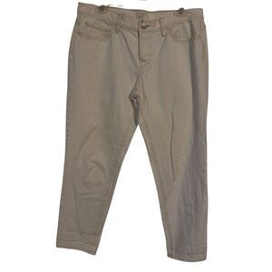 🌹LOFT WHITE CROPPED BOYFRIEND JEANS